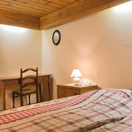 Mayen2003 Anzere Gæstehus *